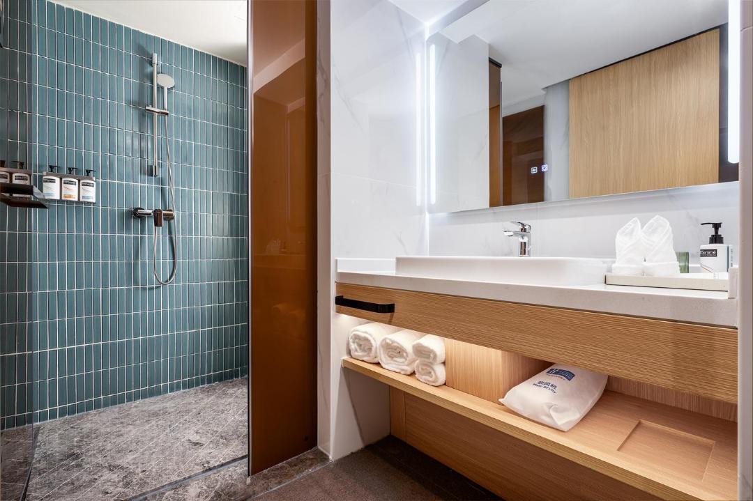 Photo of Bathroom in Donghu District