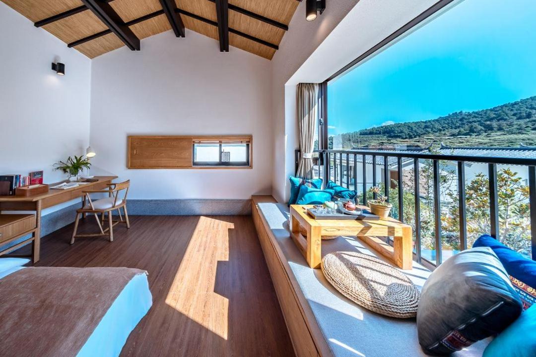 Photo of Others in Dali