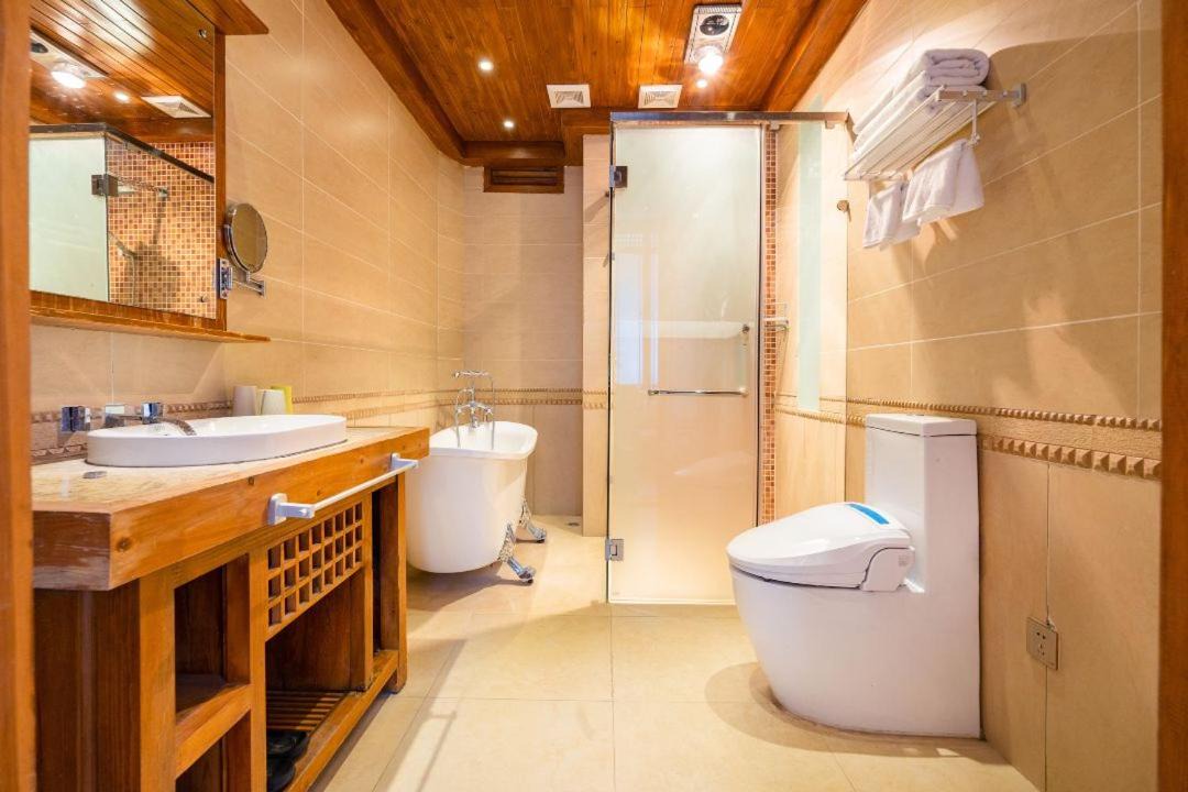 Photo of Bathroom in Dayan Old Town