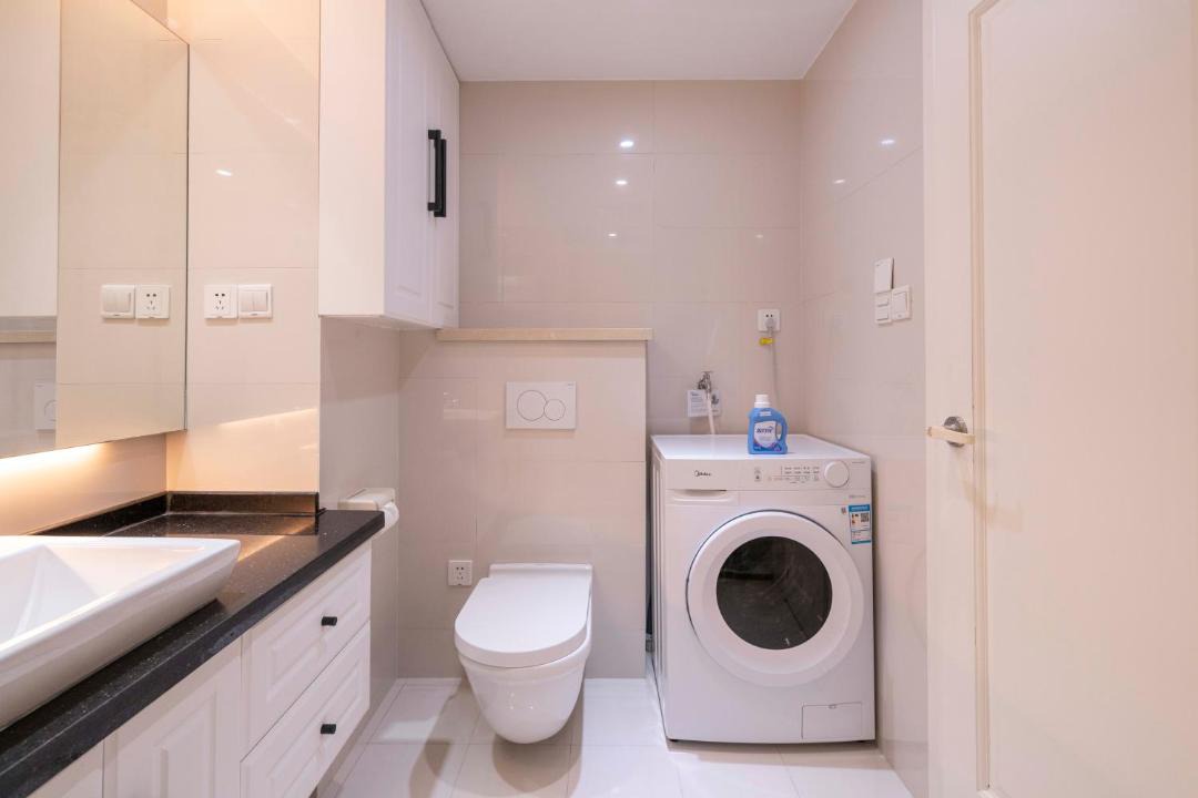 Photo of Bathroom in Xujiahui