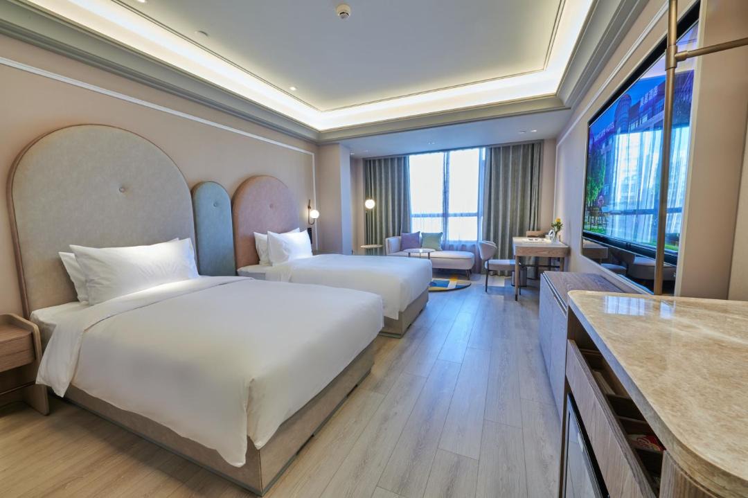 Photo of Bedroom in West Station District