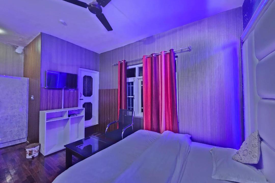 Photo of Others in Srinagar