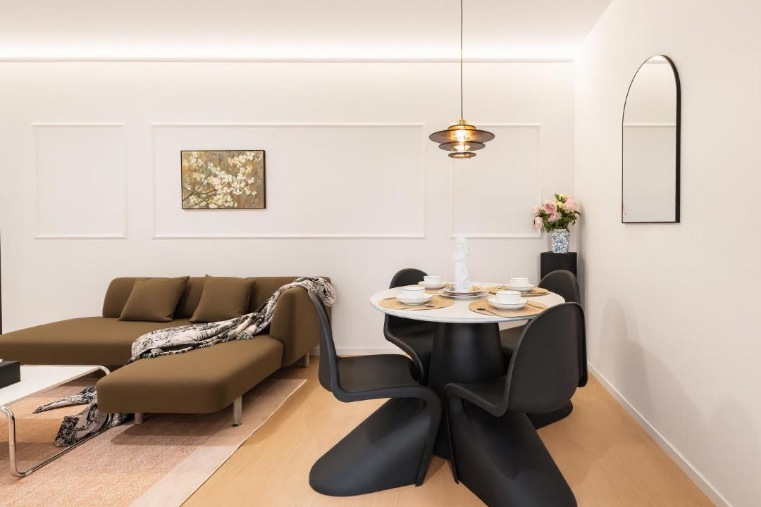Photo of Livingroom in Downtown Shanghai