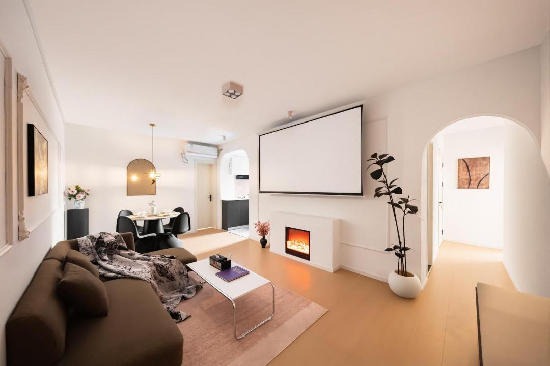 Photo of Livingroom in Downtown Shanghai