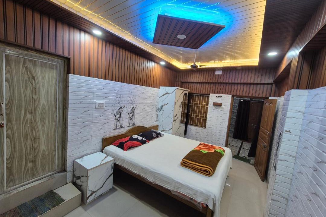 Photo of Bedroom in Mayapur