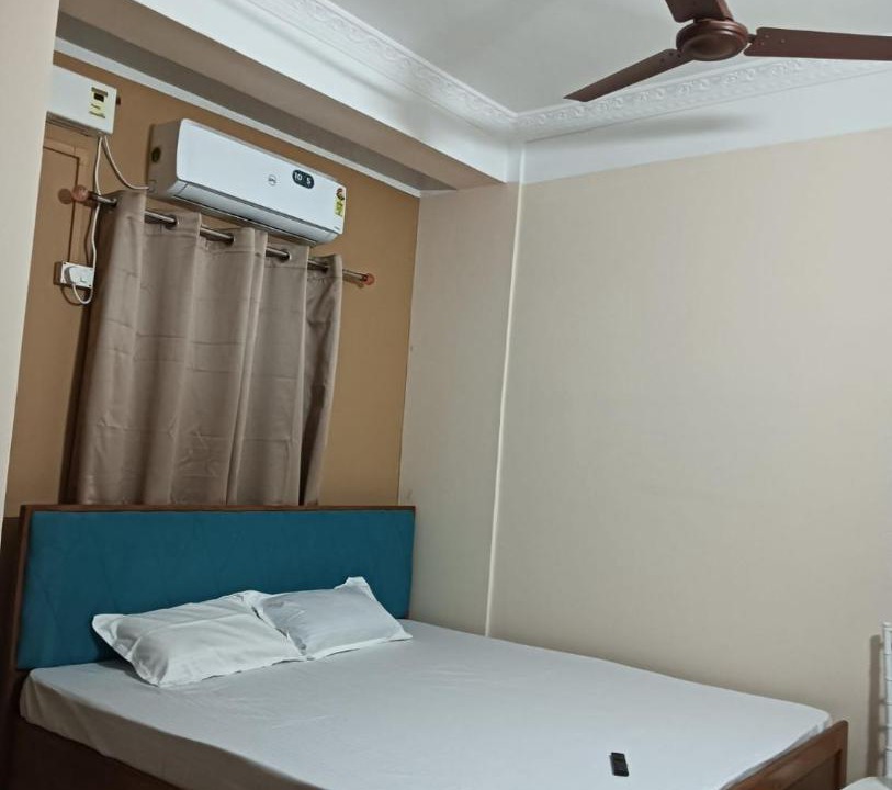 Photo of Bedroom in Sualkuchi