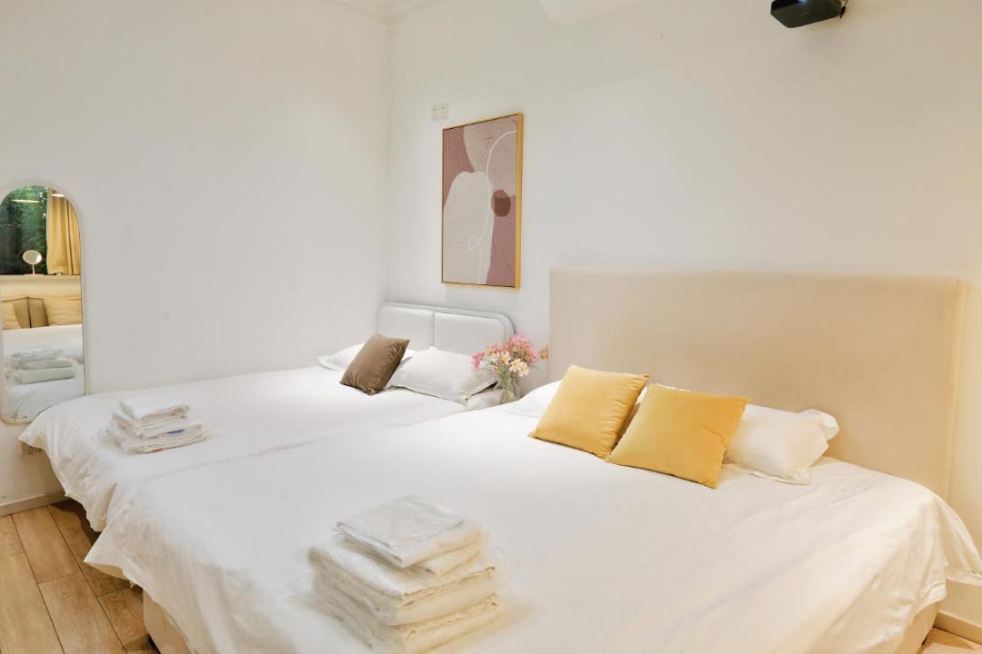 Photo of Bedroom in Huaihai Road Commercial Area