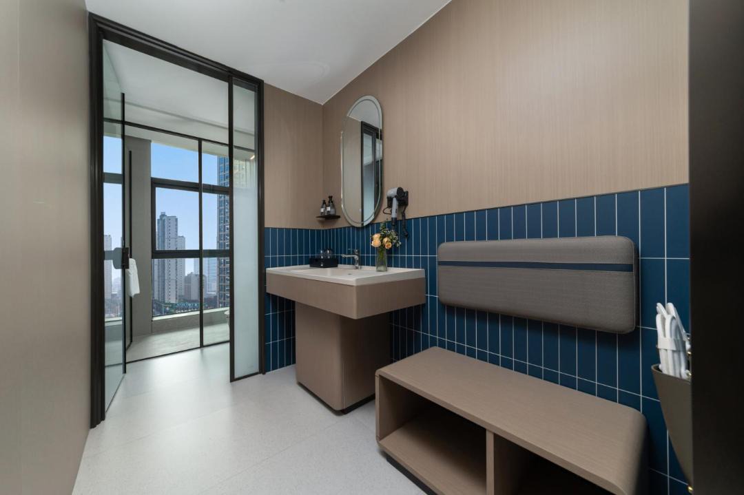 Photo of Bathroom in Jiulonghu Administration Office