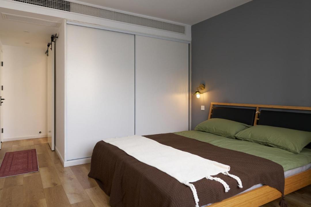 Photo of Bedroom in Huaihai Road Commercial Area