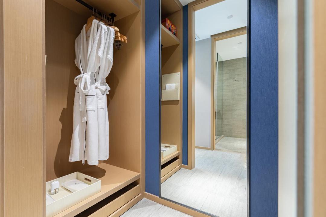 Photo of Bathroom in West District