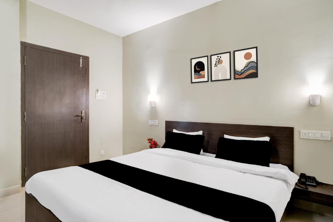 Photo of Bedroom in Sualkuchi
