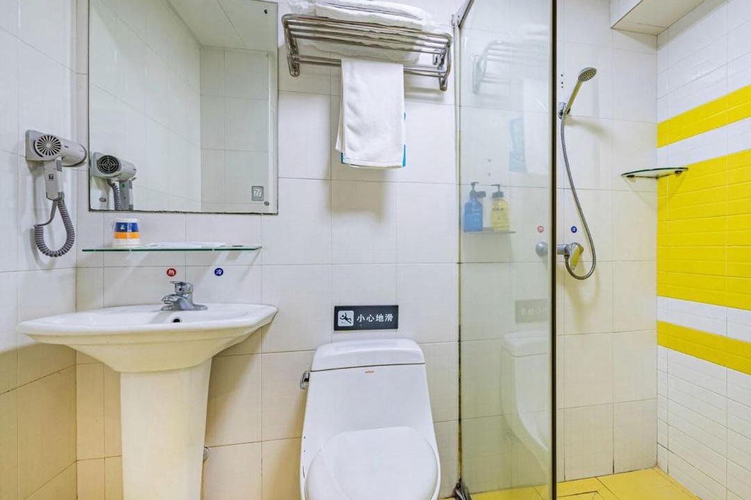 Photo of Bathroom in Longhua District