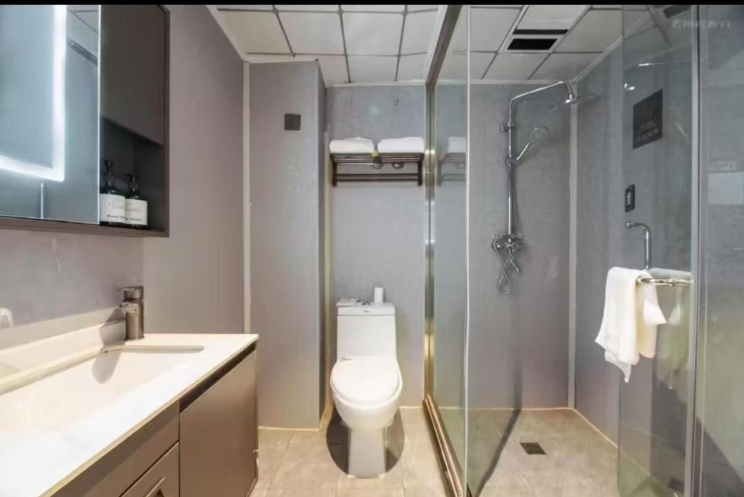 Photo of Bathroom in Yanta Qu