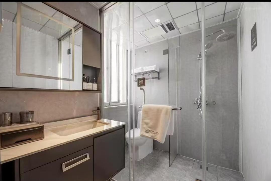 Photo of Bathroom in Yanta Qu