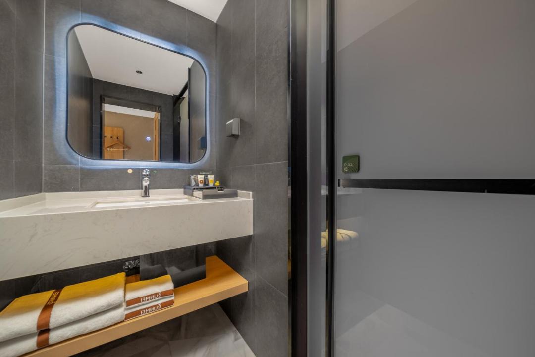 Photo of Bathroom in Louxing District