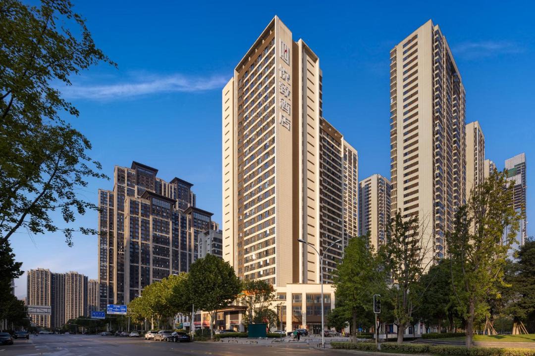 Photo of Buildings in Yue Lu