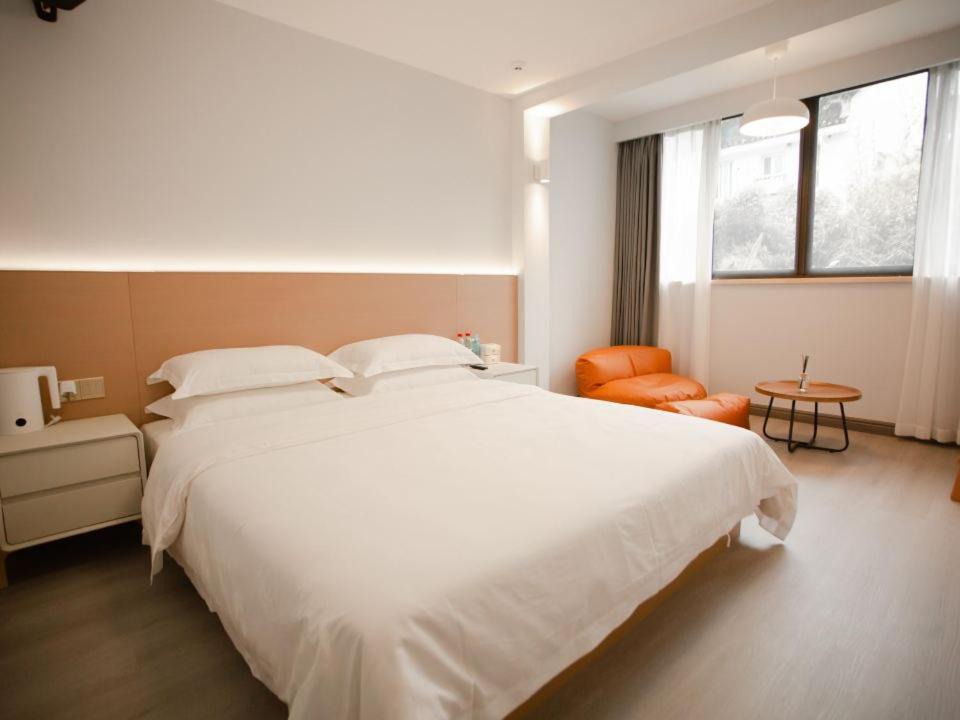 Photo of Bedroom in Suzhou Old Town