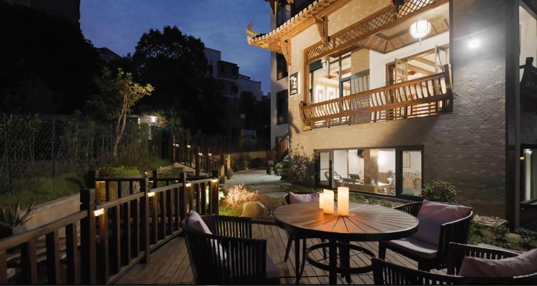 Photo of Patio Balcony in Wuyuan