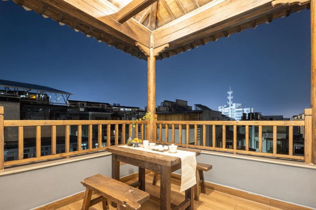 Photo of Patio Balcony in Wuyuan