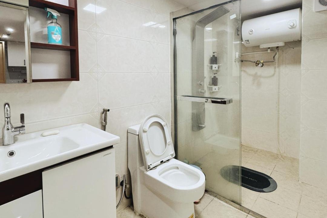 Photo of Bathroom in Longhua District