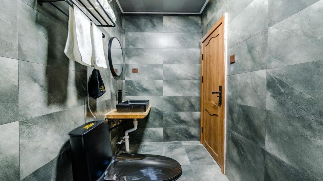 Photo of Bathroom in Tai'an