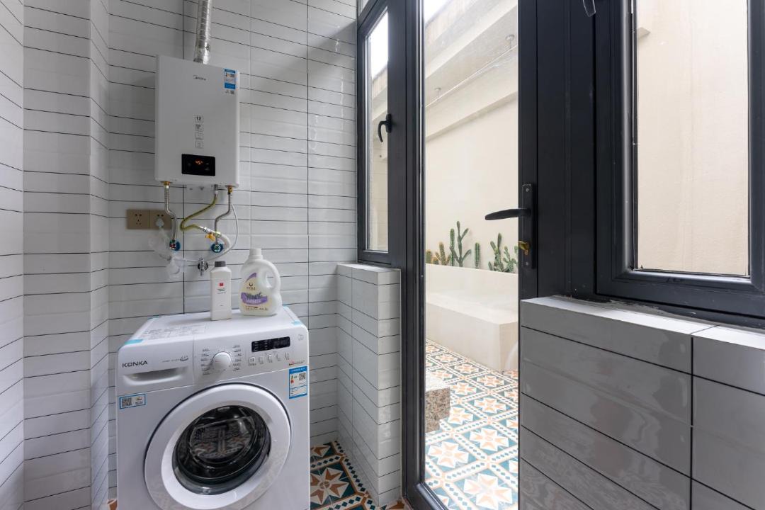 Photo of Bathroom in Enshi