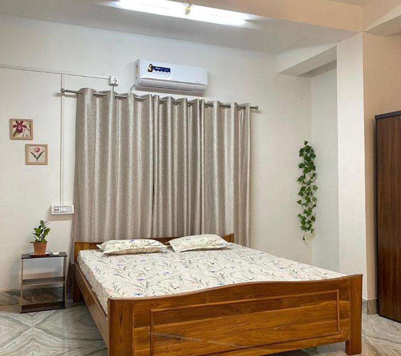 Photo of Bedroom in Sualkuchi