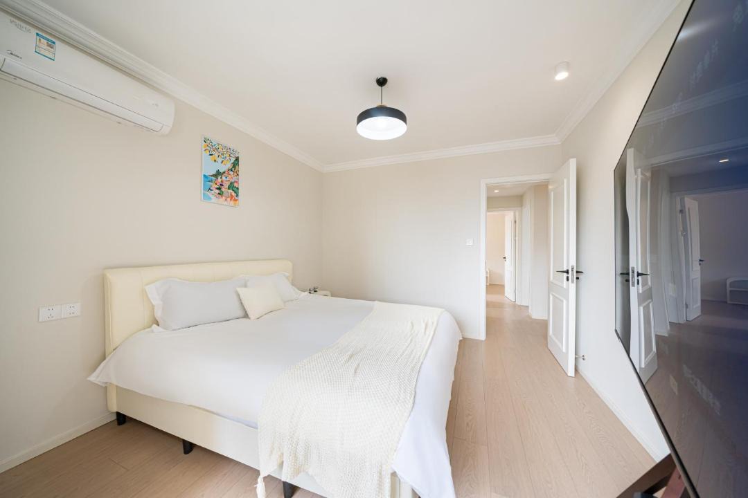 Photo of Bedroom in Downtown Shanghai