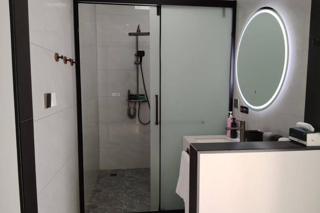 Photo of Bathroom in Deqen County
