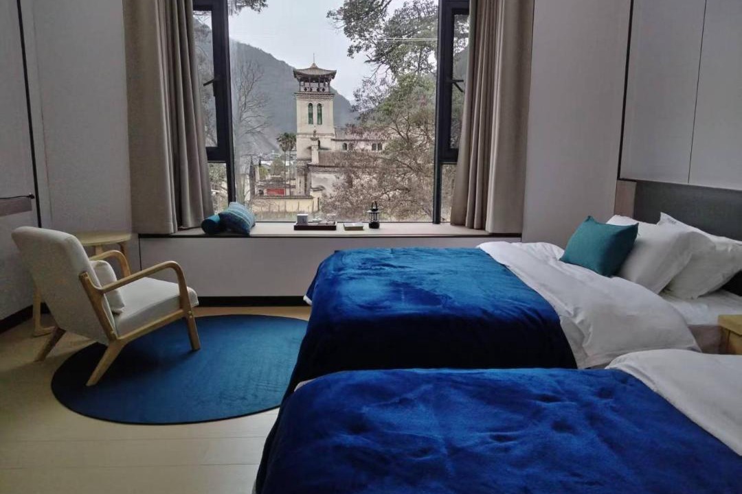 Photo of Bedroom in Deqen County