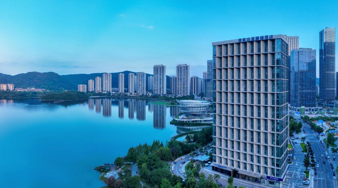 Photo of Buildings in Yue Lu