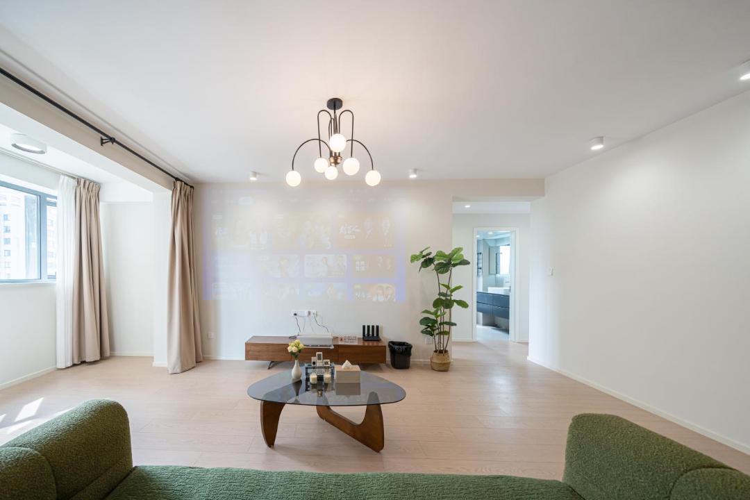 Photo of Livingroom in Downtown Shanghai