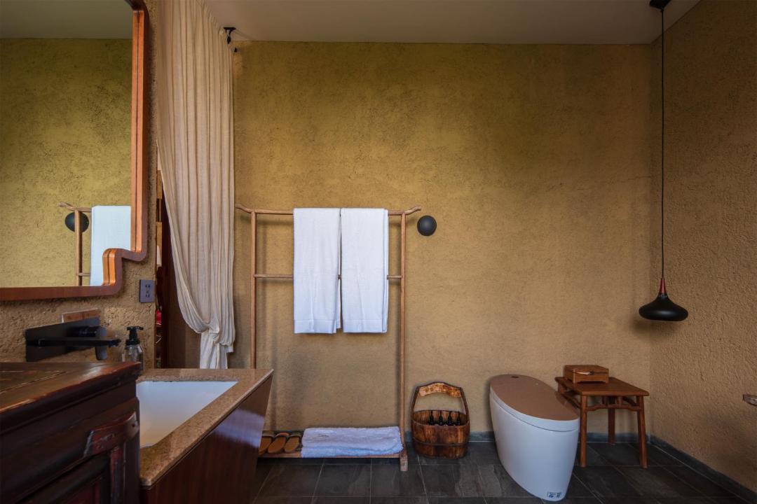 Photo of Bathroom in Chengjiang County