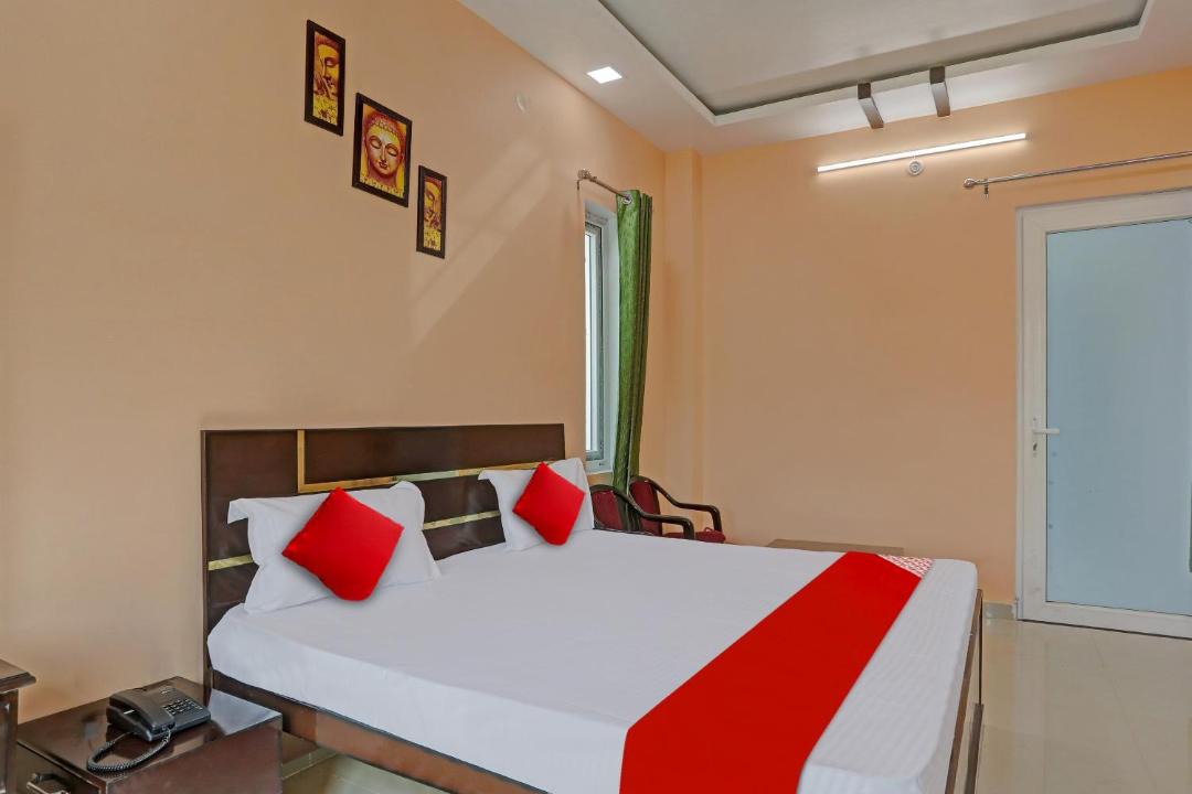Photo of Bedroom in Malihabad