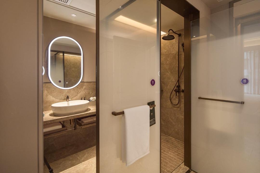 Photo of Bathroom in Yanta Qu