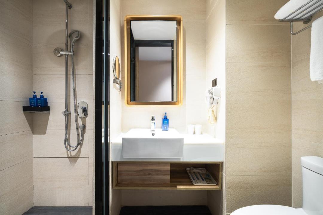 Photo of Bathroom in Shekou