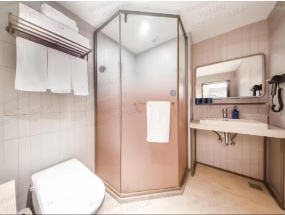 Photo of Bathroom in Yizhuang
