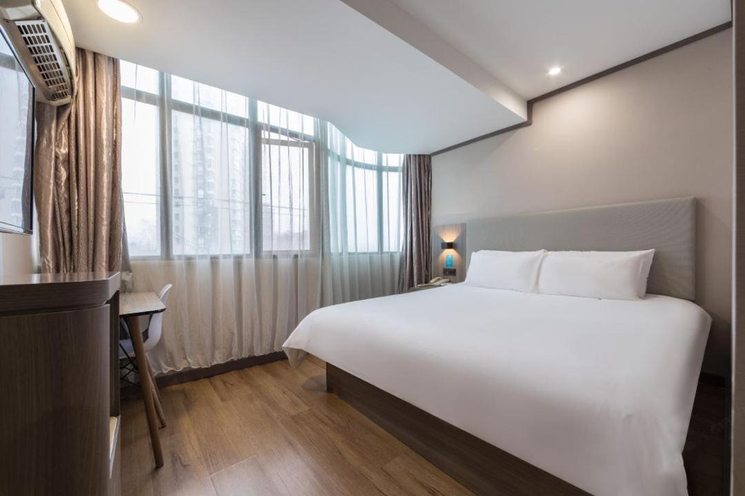 Photo of Bedroom in Jing'an