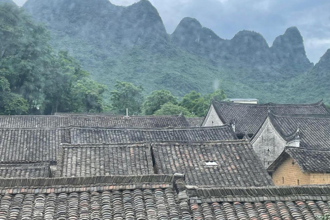 Photo of Buildings in Yangshuo