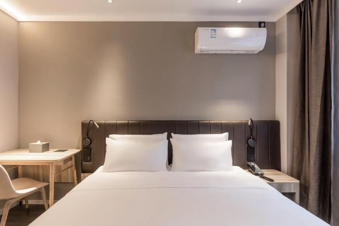 Photo of Bedroom in Xuan Wu