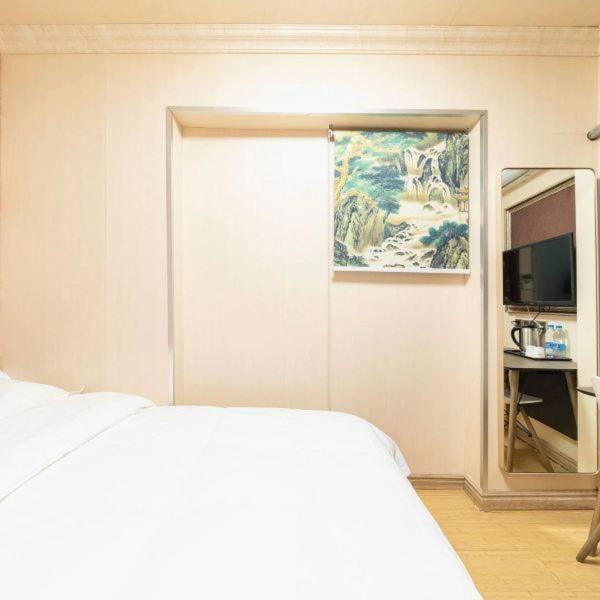 Photo of Bedroom in Downtown Shanghai