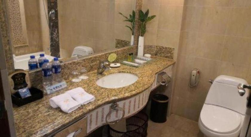 Photo of Bathroom in Lianhucun