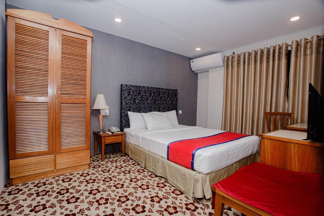 Photo of Bedroom in Banani