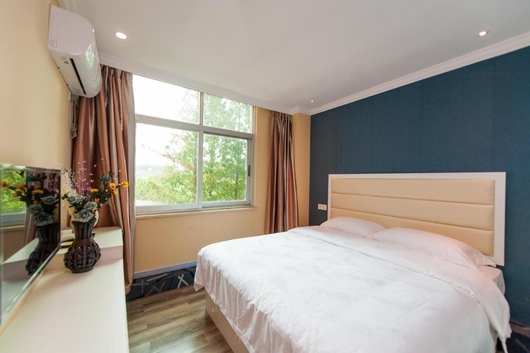 Photo of Bedroom in Dong Hu Lake
