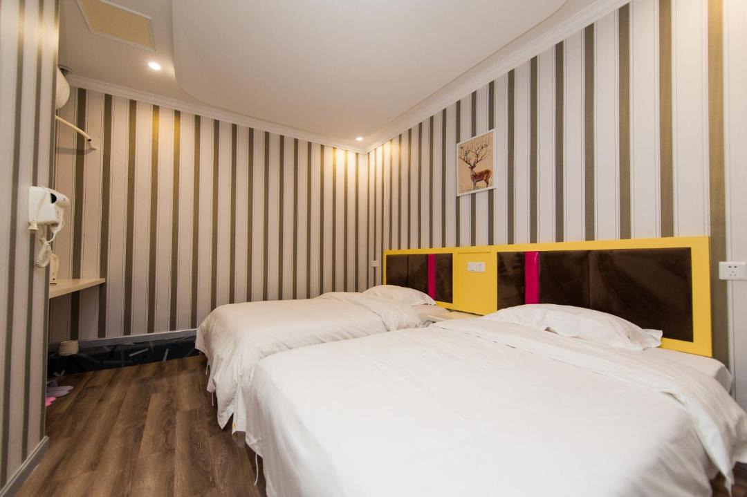 Photo of Bedroom in Dong Hu Lake