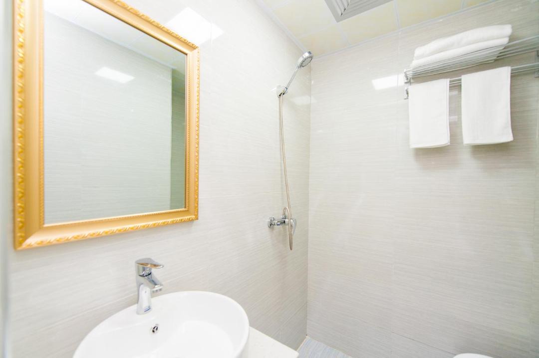 Photo of Bathroom in Dong Hu Lake