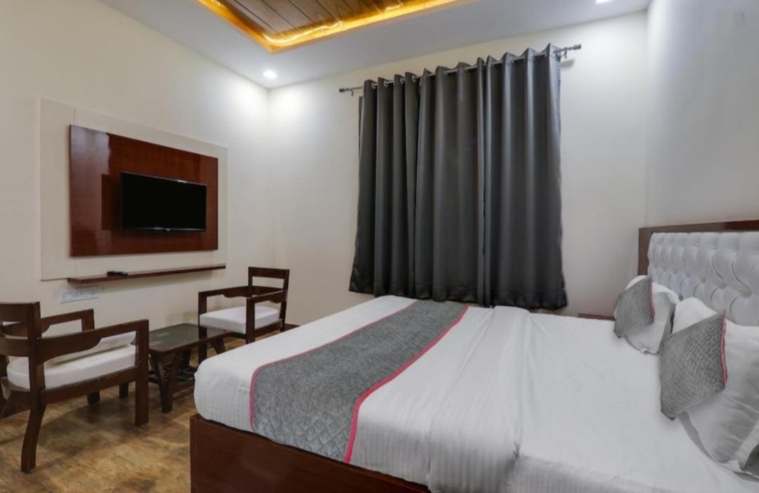 Photo of Bedroom in Lucknow