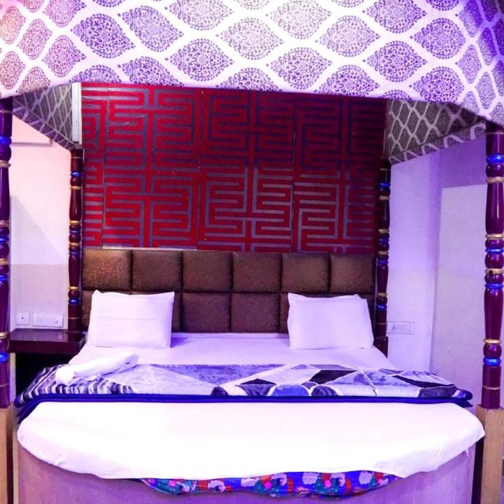 Photo of Bedroom in Taj Ganj