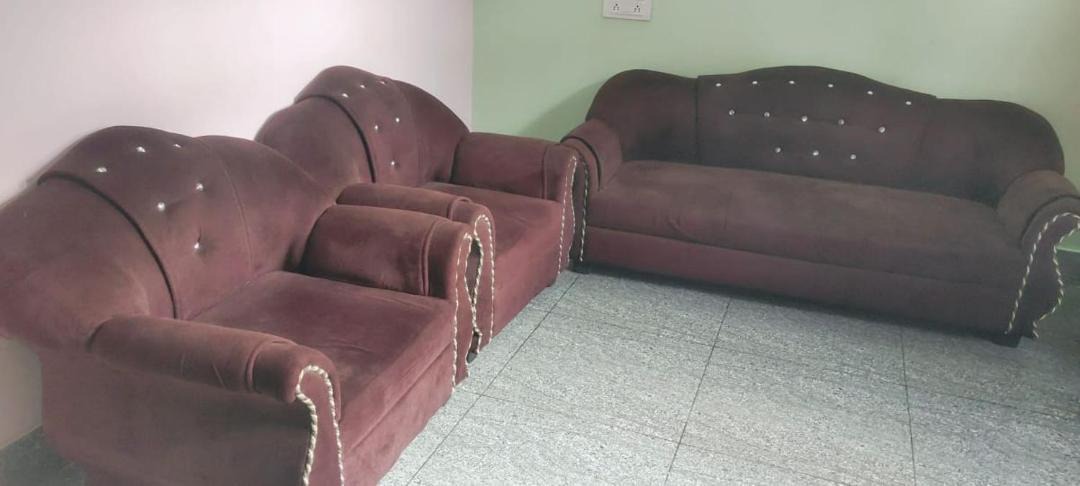 Photo of Livingroom in Puranpur
