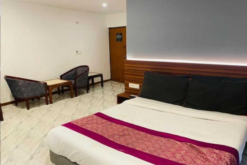 Photo of Bedroom in Hazratganj